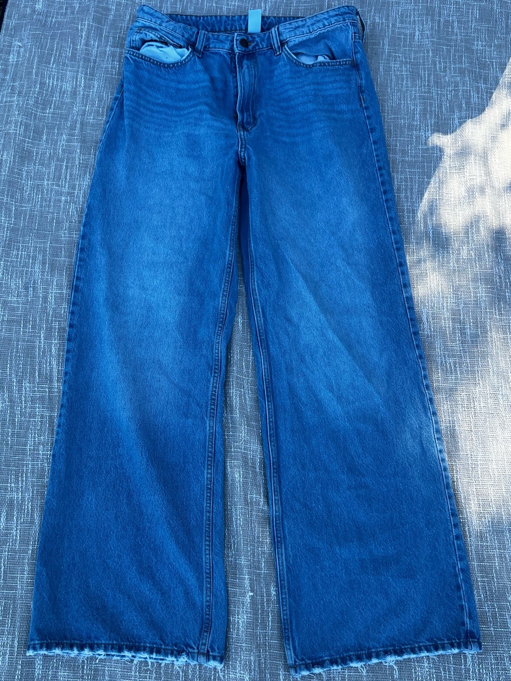 Wide-Leg High-Rise Women's Jeans in Medium Blue